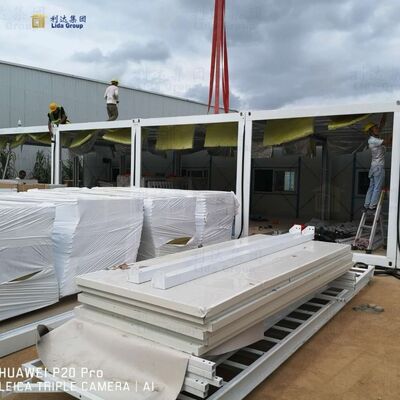 Compact  Prefab Container House  Fire Resistant  Prefab Shipping Container Cabins