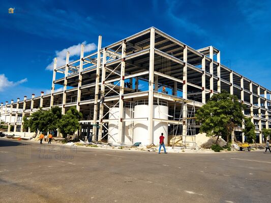 Custom Engineered Steel Structure Building Solution For Commercial And Factory Use