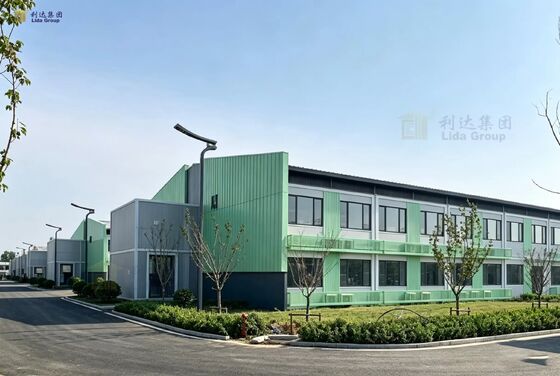 Qualité Maison de conteneurs mobiles modulaires évolutifs avec classification A1 et mur de rideau en aluminium double vitrage Usine